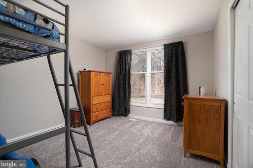 808 Mail Ave, West Deptford NJ  08096-6515 exterior