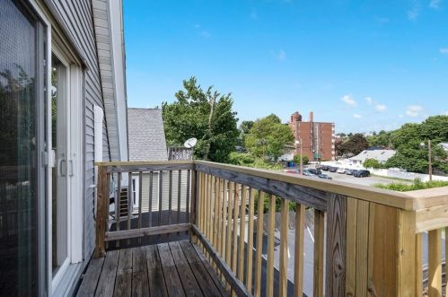 36 Lambert Ave, Chelsea MA 02150-1304 exterior