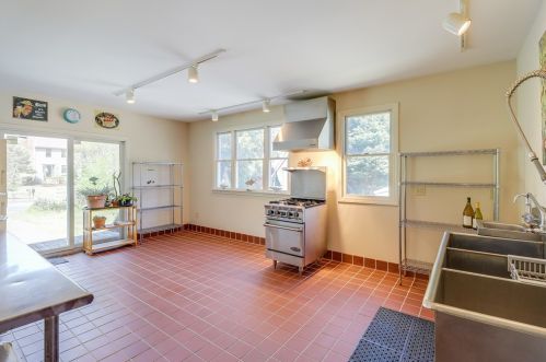 330 Hay Rd, Eastham MA  02642-2641 exterior