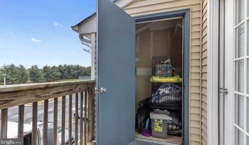 1425 Tristram Cir, West Deptford NJ  08051-2264 exterior