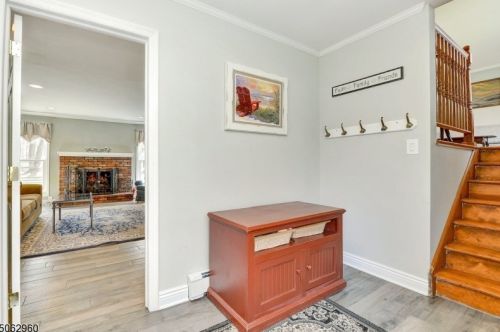 48 James Dr, Skyline Lakes, NJ 07456-2724