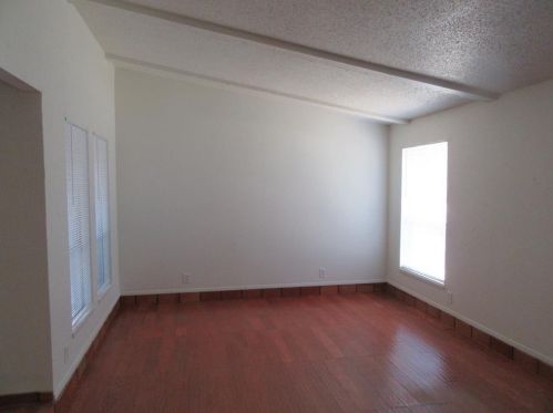 5517 Excalibur Dr, Garland, TX 75044-3627