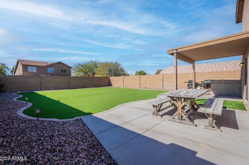 1818 63rd Dr, Phoenix AZ  85043-5748 exterior