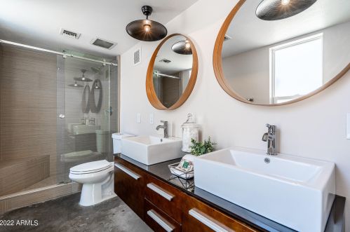 10007 30 Pl, Phoenix AZ 85028-4407 exterior