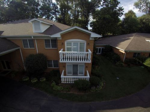 8625 Shelbyville Rd, Louisville, KY 40222-5350