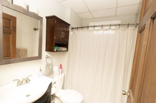 60 Rockland St, Fall River MA 02724-2817 exterior