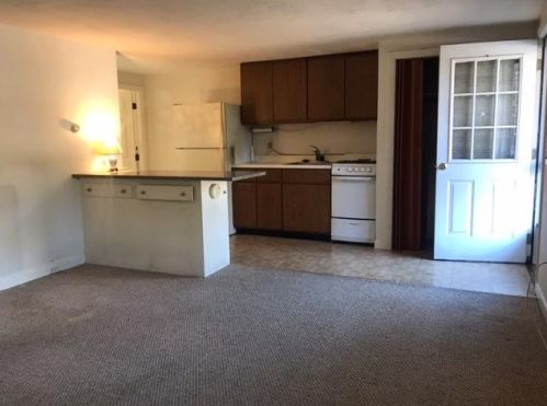 253 Main St, Dennis MA 02638-1949 exterior