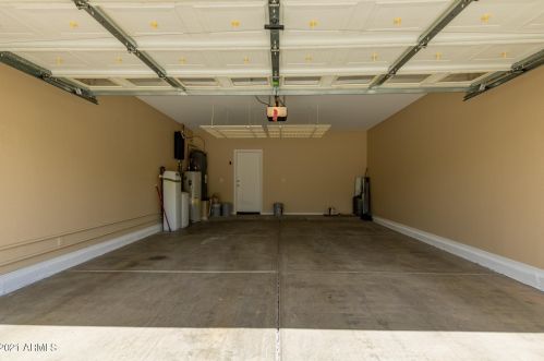 1668 Cielo Grande Ave, Phoenix AZ 85024-7554 exterior