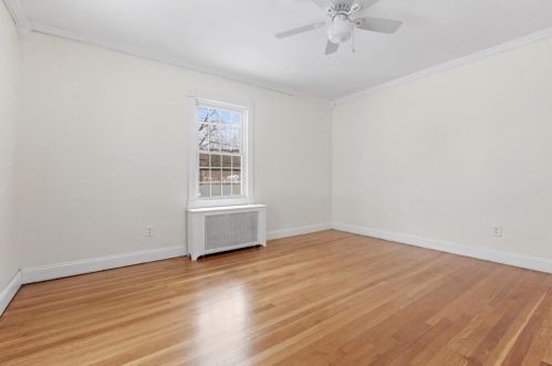 38 Glendale St, Worcester MA 01602-2813 exterior