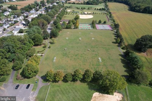 24854 Main St, Columbus NJ 08022-1339 exterior