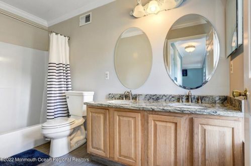 632 Winterberry Blvd, Jackson Twp NJ 08527-5342 exterior