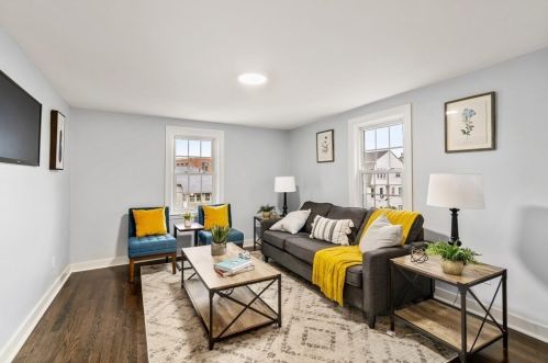 17 Ives St, Worcester MA  01603-2614 exterior