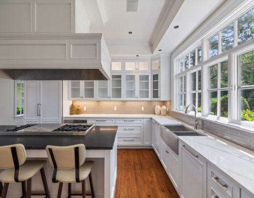 3 Glenwood Rd, Southborough MA 01772-1127 exterior