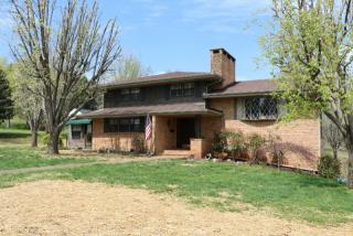 212 Central St, Sweetwater TN  37874-1155 exterior