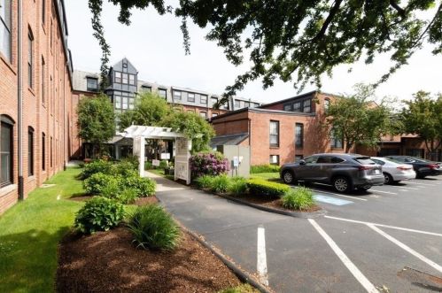 21 Linden St, Quincy MA 02170-1823 exterior