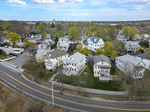 188 Furnace Brk Pkwy, Quincy MA 02169-2274 exterior