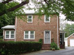 49 Pine St, Newton, MA 02466-1115