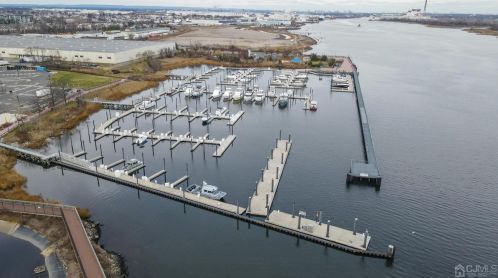 134 Un St, Carteret NJ 07008-3326 exterior