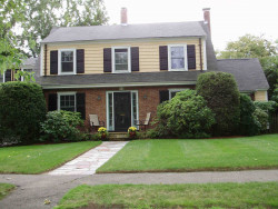 32 Nehoiden Rd, Newton, MA 02468-1924