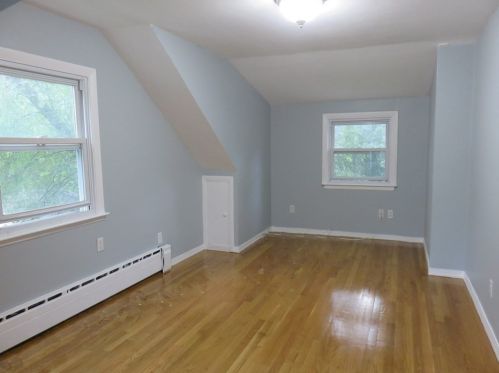 37 Truman Rd, Newton MA 02459-2641 exterior