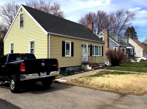 335 Bridge St, Dedham, MA 02026-1721