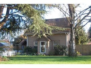 722 Morgan Ln, Mcminnville OR  97128-8912 exterior