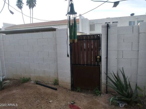 3840 43rd Ave, Phoenix AZ 85033-2926 exterior