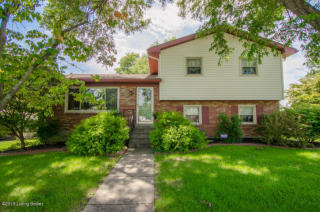 9400 Doewood Ln, Louisville, KY 40291-1305