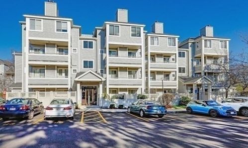 200 Falls Blvd, Quincy MA  02169-8158 exterior