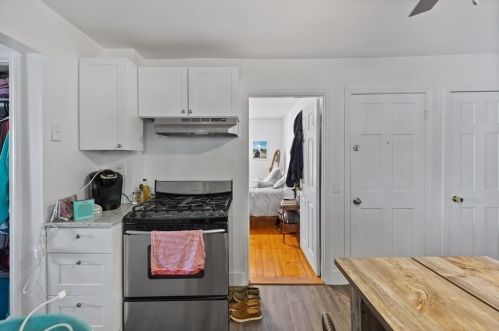 73 Barrows St, Dedham MA 02026-3050 exterior