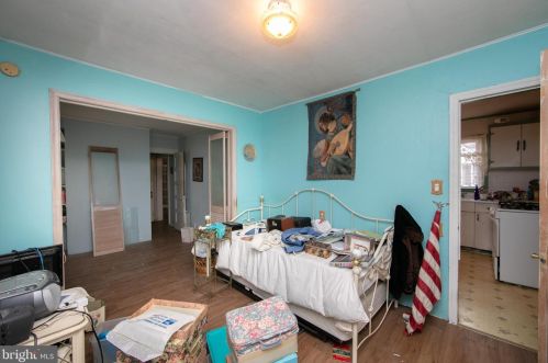 1909 Pt Pleasant Ave, West Deptford NJ 08096-4325 exterior