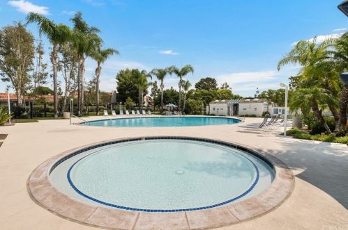 1 Satinwood Way, Irvine CA  92612-2111 exterior