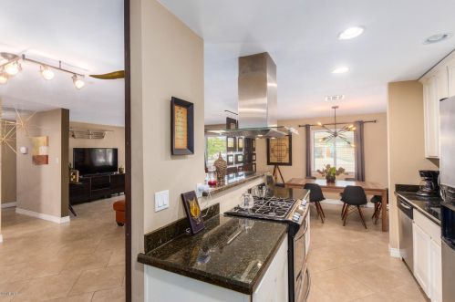 2345 Earll Dr, Phoenix AZ 85012-2632 exterior