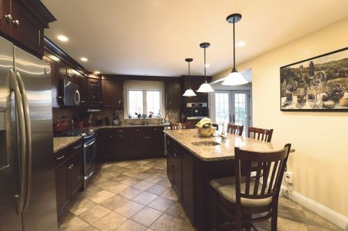 39 Villa Ave, Everett MA 02149-3820 exterior