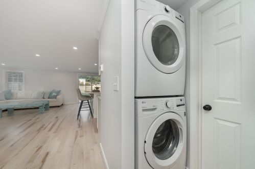 15 Sidney Rd, Harwich MA  02645-1223 exterior