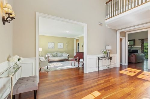 12 Joslin Ln, Southborough MA  01772-1337 exterior