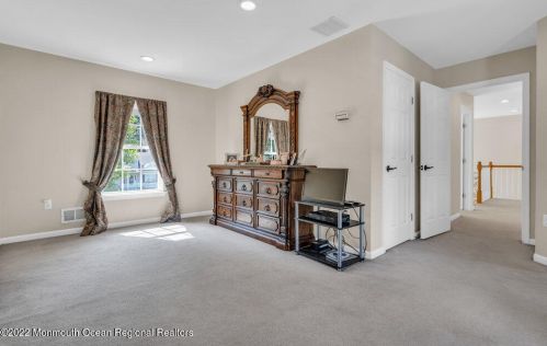 1 Highland Dr, Jackson Twp NJ 08527-1213 exterior