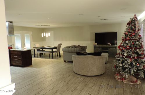 4001 61 St, Phoenix AZ 85033-1712 exterior