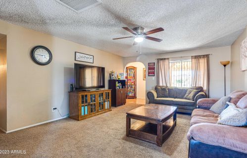 1821 68th Dr, Phoenix AZ 85033-8254 exterior