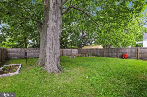 703 Washington Ave, West Deptford NJ 08096-1035 exterior