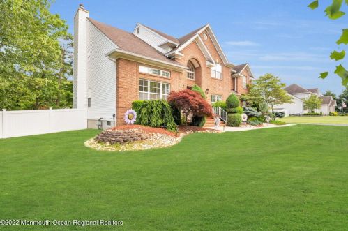 1 Highland Dr, Jackson Twp NJ 08527-1213 exterior