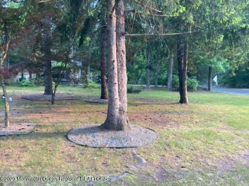 603 Veterans Hwy, Jackson Twp NJ  08527-3730 exterior