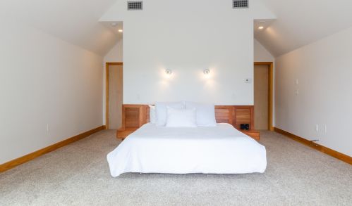 155 Great Nck Rd, Wareham MA 02571-2426 exterior