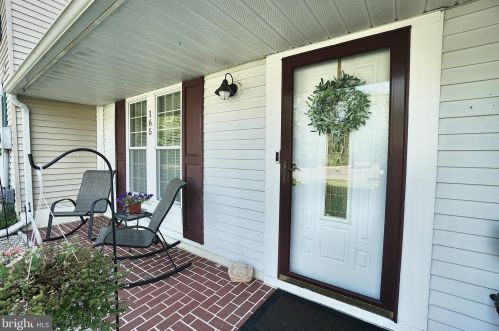 165 Villa Knoll Ct, Erial NJ  08081-2923 exterior