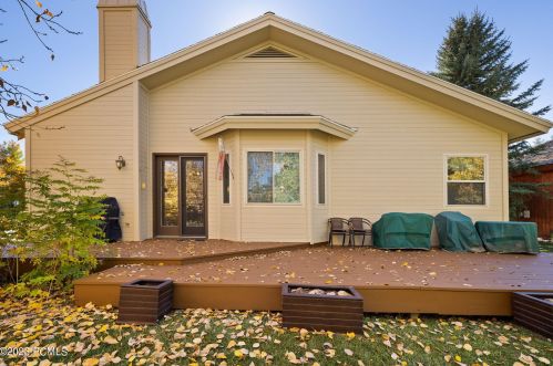 1729 Silver Spg, Park City UT 84098-6033 exterior