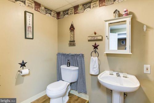 420 Pennsylvania Ave, West Deptford NJ 08063-1223 exterior