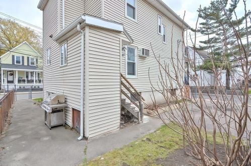 62 Paris St, Everett MA 02149-4409 exterior