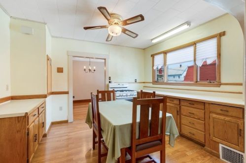 54 Everett St, Everett MA 02149-1102 exterior