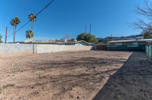 1612 Euclid Ave, Phoenix AZ 85042-8122 exterior