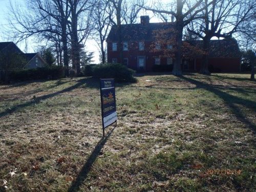 1305 College Dr, Madisonville, KY 42431-9187